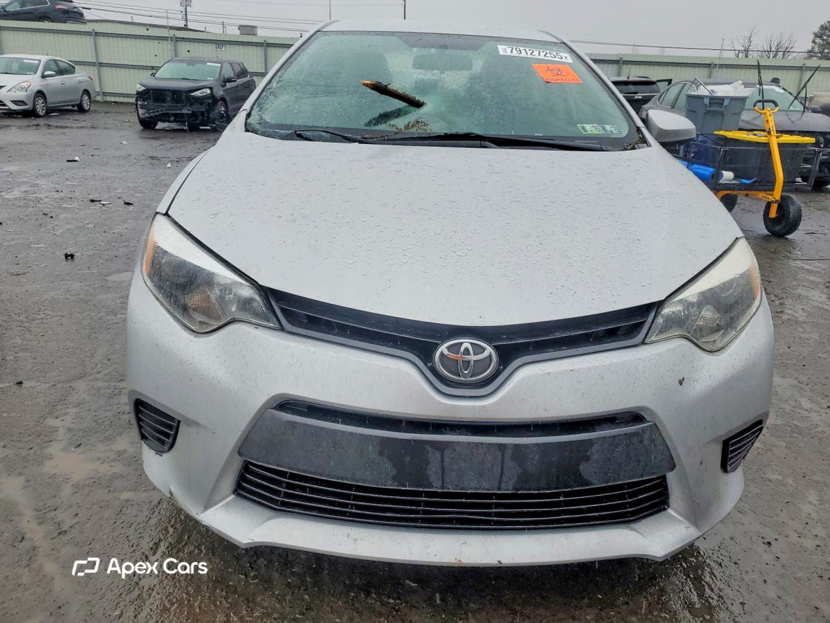 Toyota Corolla 2015