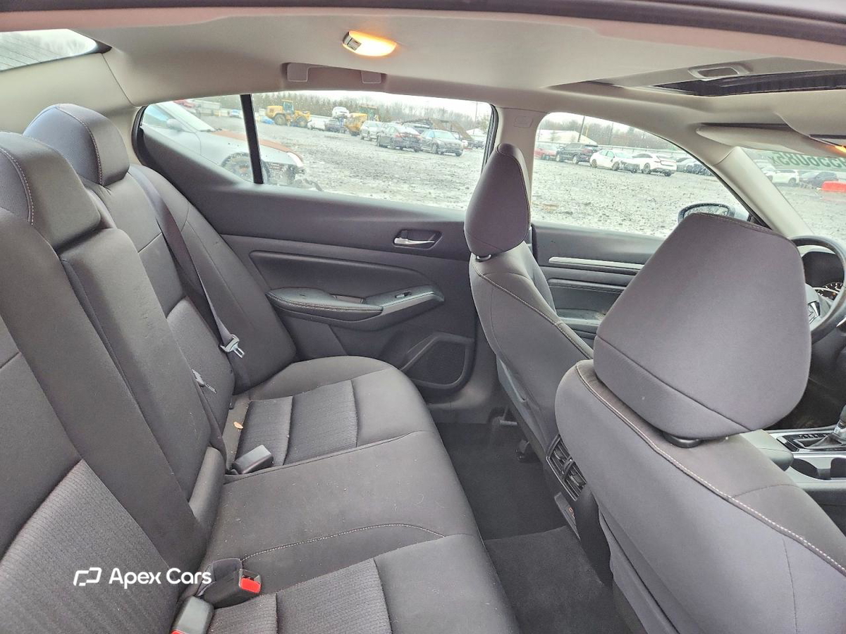 Nissan Altima 2019