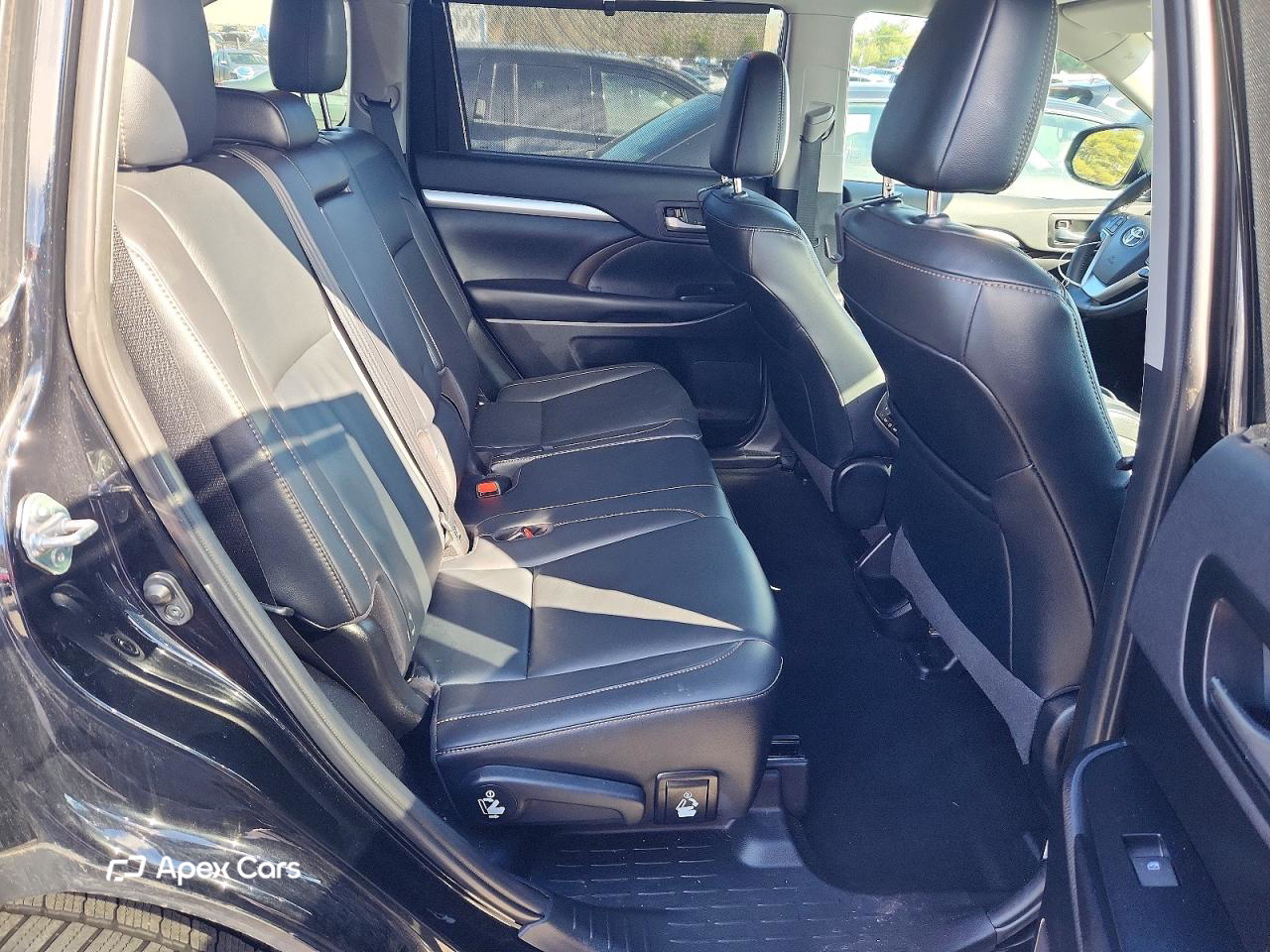 Toyota Highlander 2019