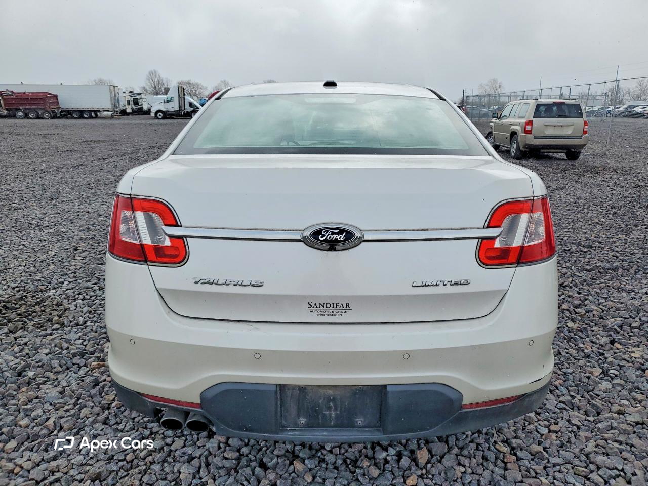 Ford Taurus 2011