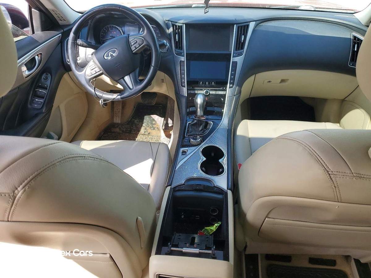 Infiniti Q50 2014
