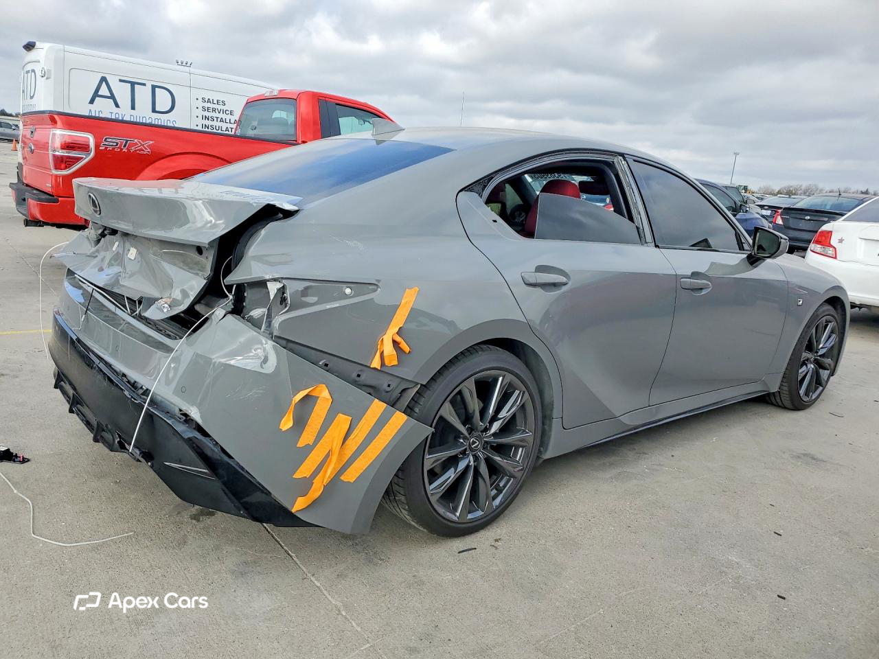 Lexus IS 2024