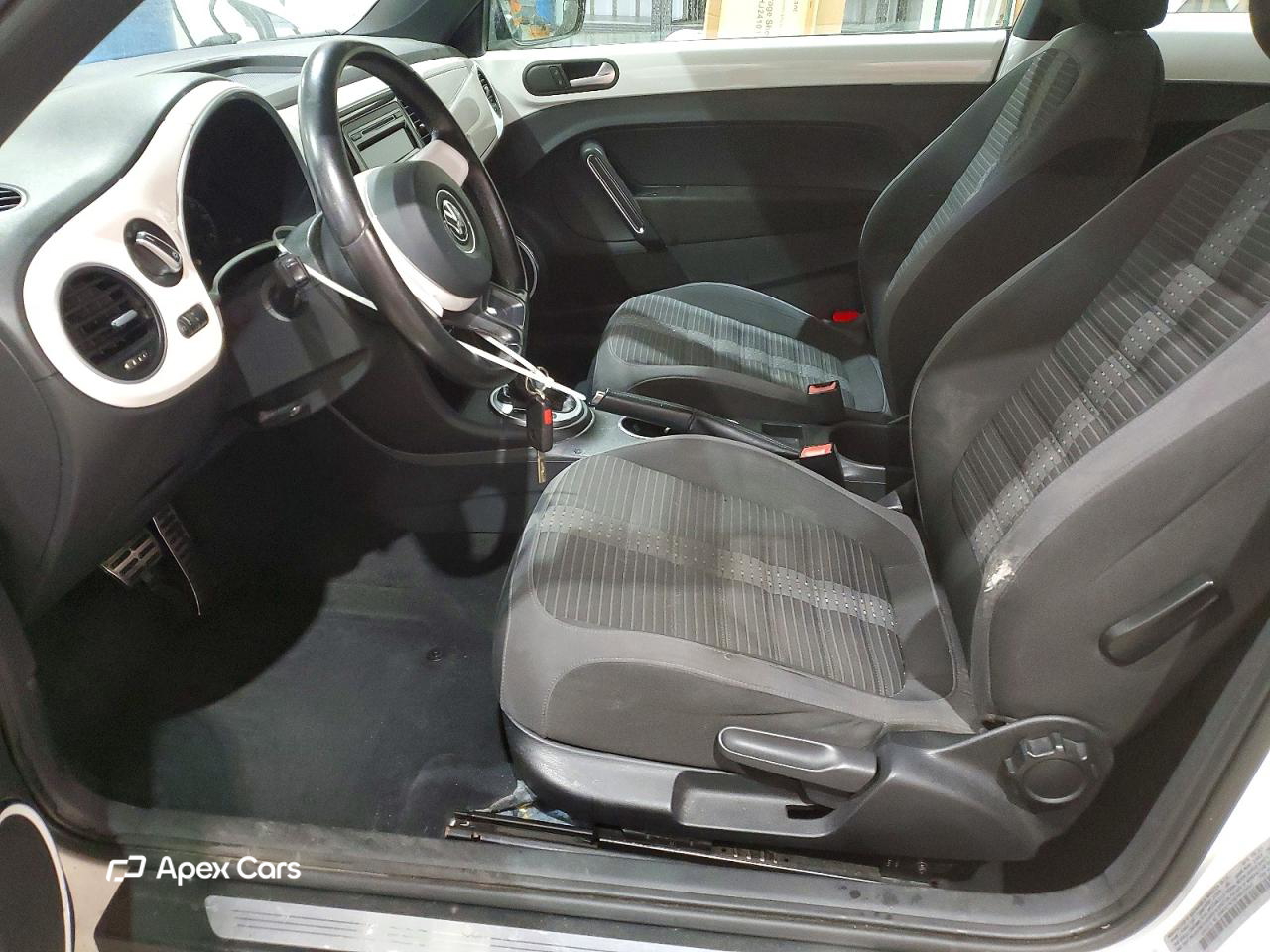 Volkswagen Beetle 2012