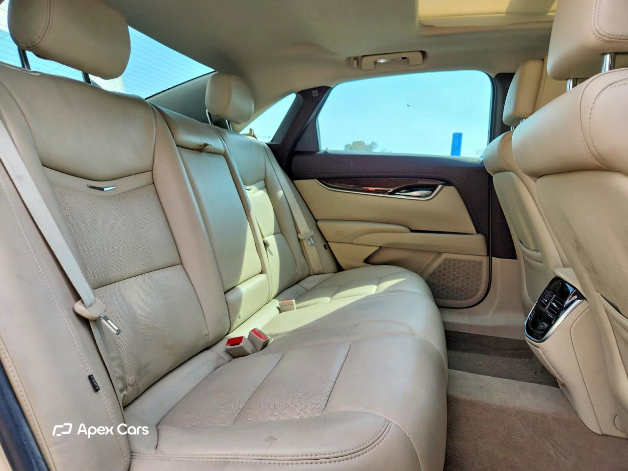 Cadillac XTS 2013