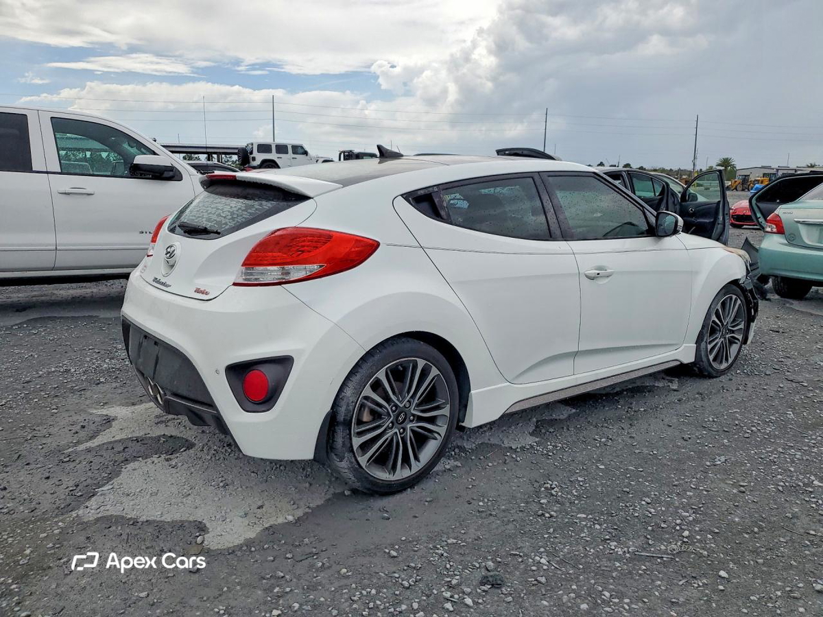 Hyundai Veloster 2016
