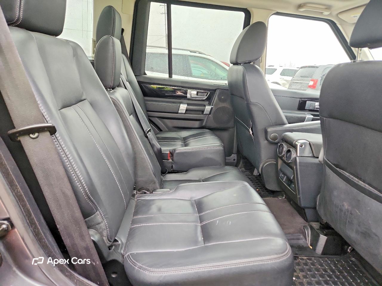 Land Rover LR4 2016
