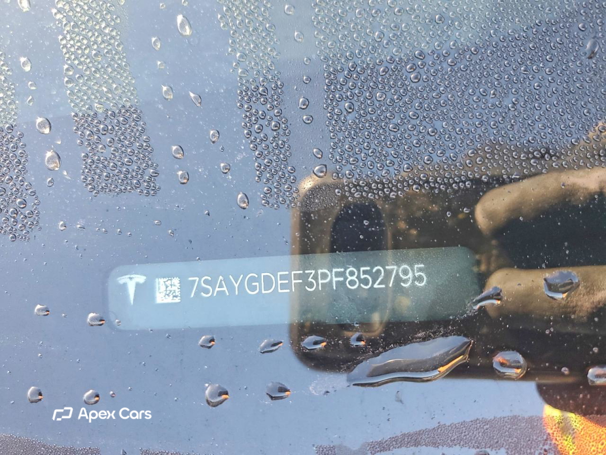 Tesla Model Y 2023
