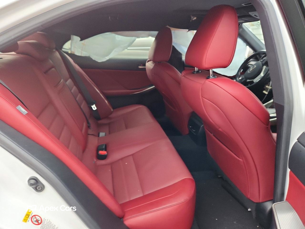 Lexus IS 2018