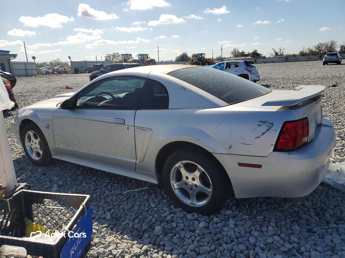 Ford Mustang 2004
