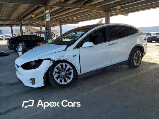 Tesla Model X 2016 - Image 1 of 12