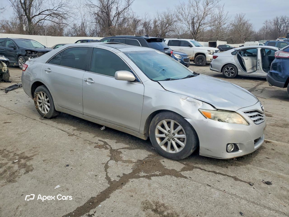 Toyota Camry 2010