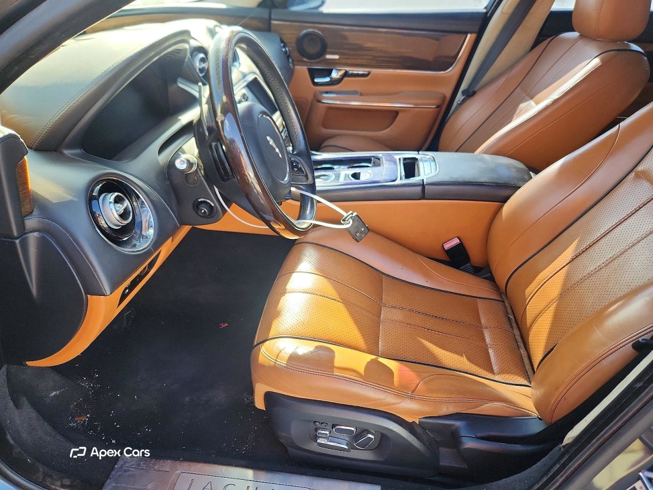 Jaguar XJ 2012