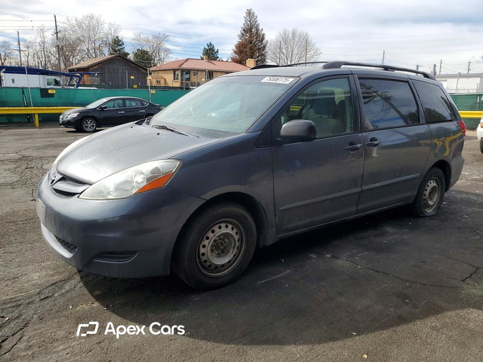 2007 Toyota Sienna - Image 1 of 5