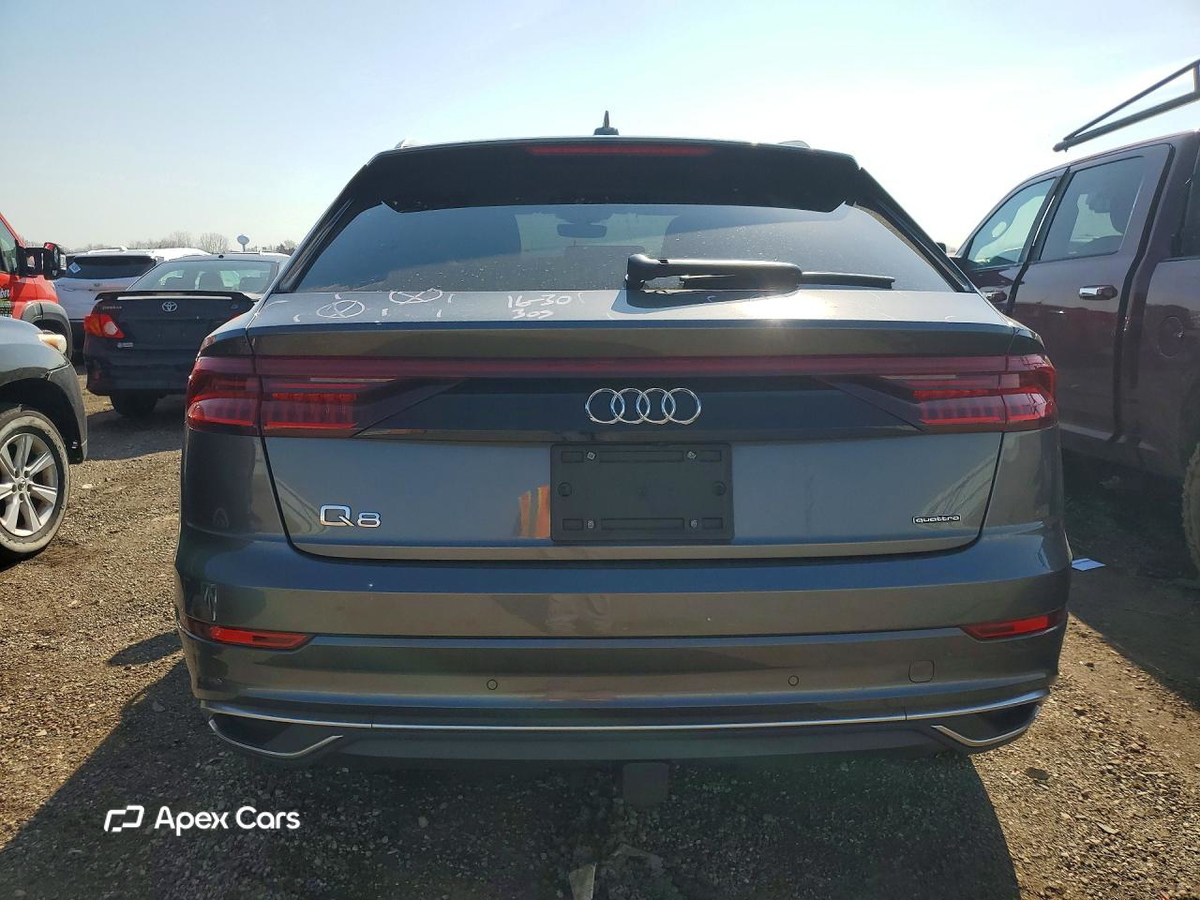 Audi Q8 2021