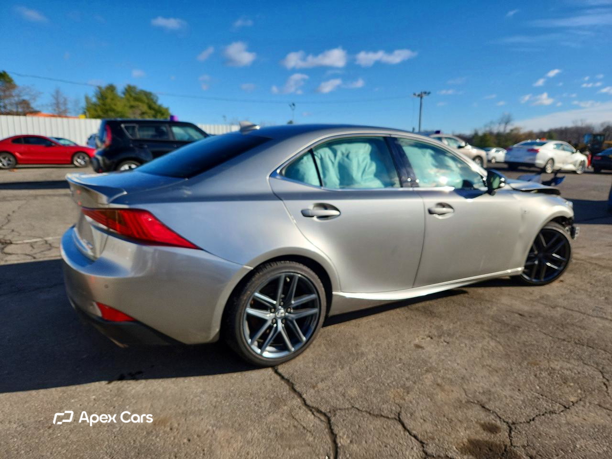Lexus IS 2019