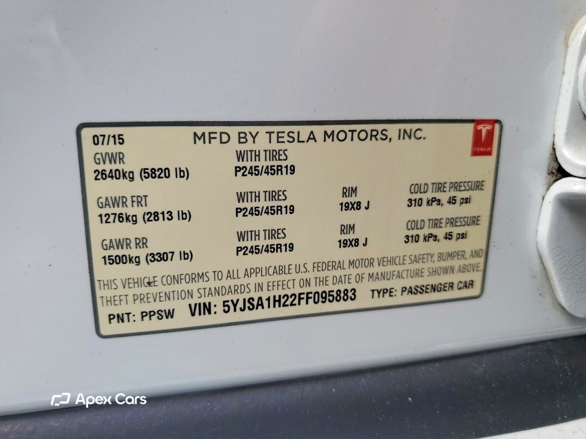 Tesla Model S 2015