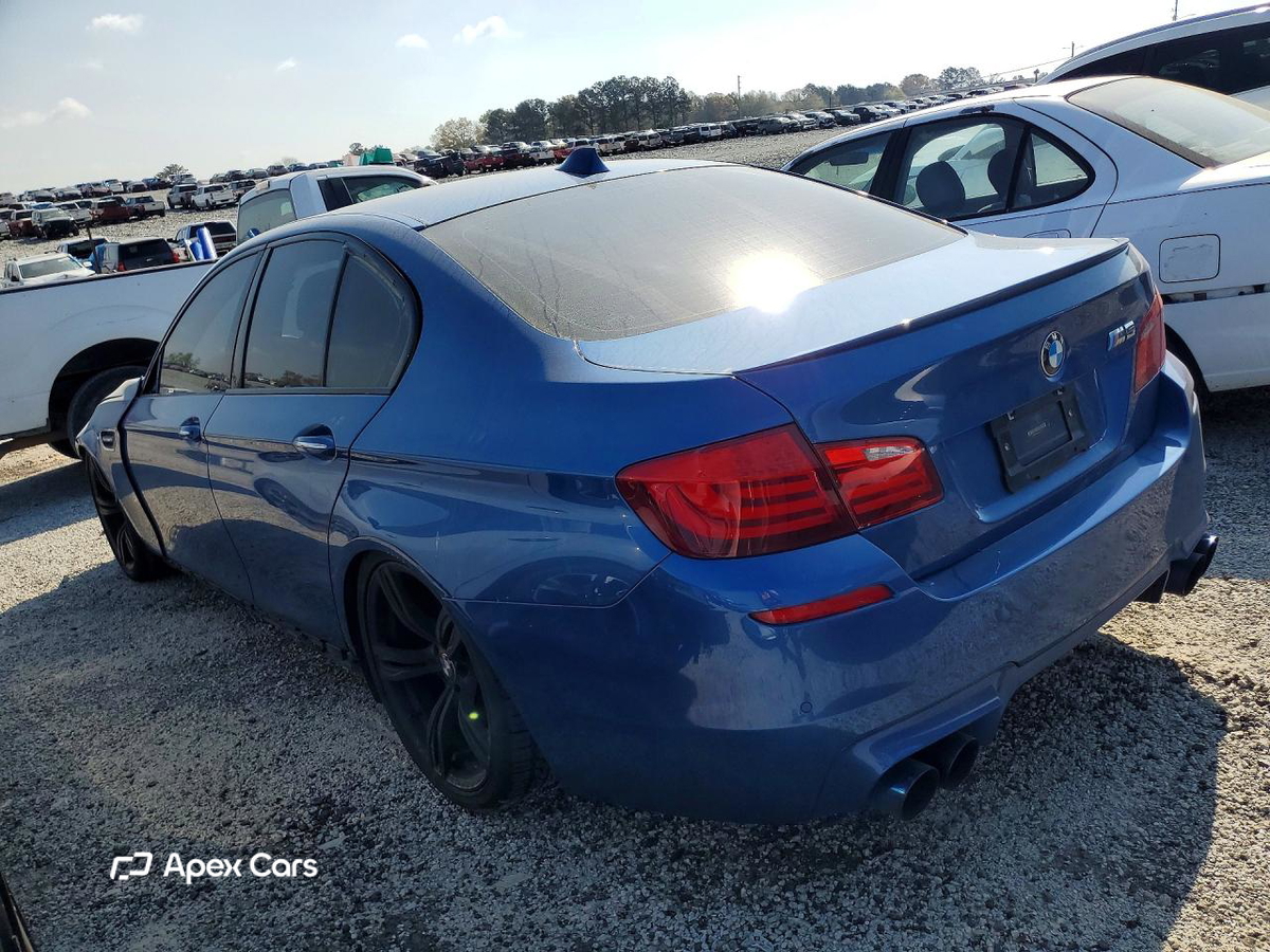 BMW M5 2013