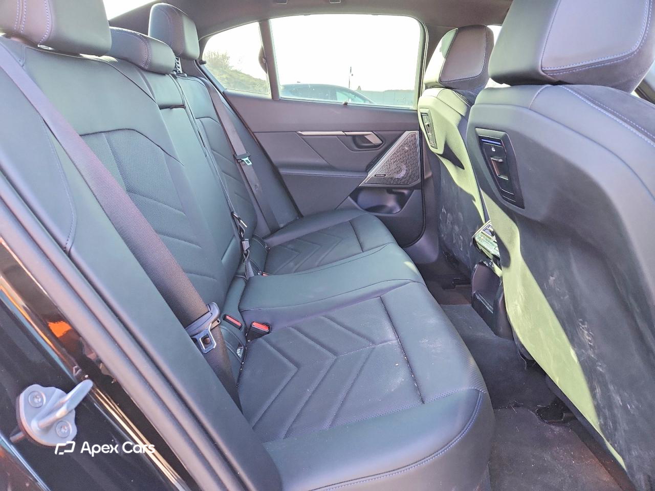 BMW i5 2024