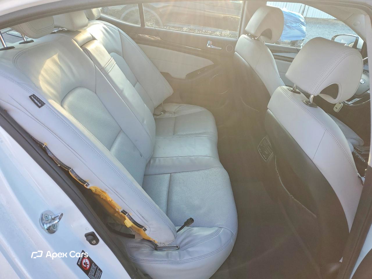 Kia Cadenza 2014