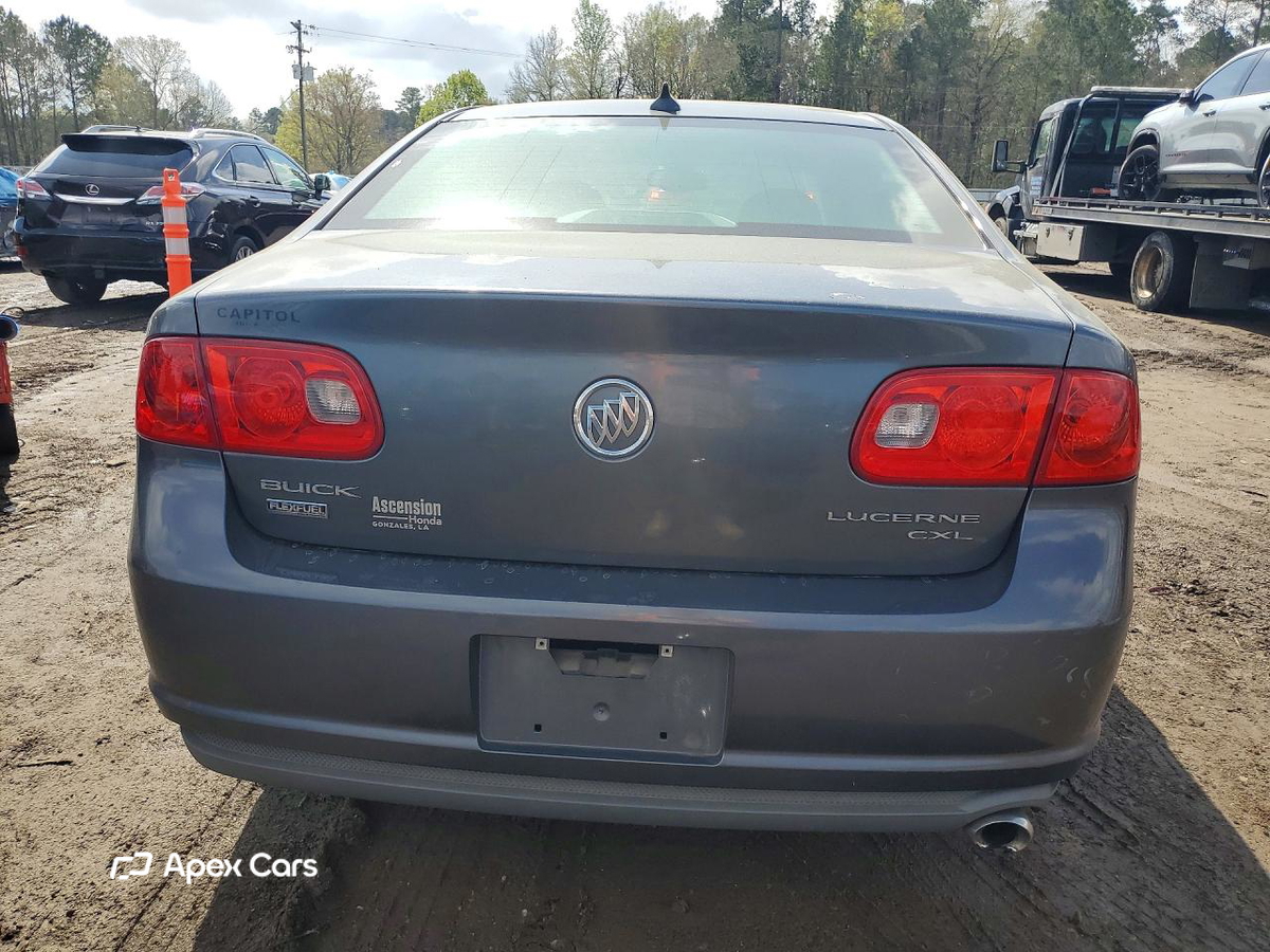 Buick Lucerne 2011