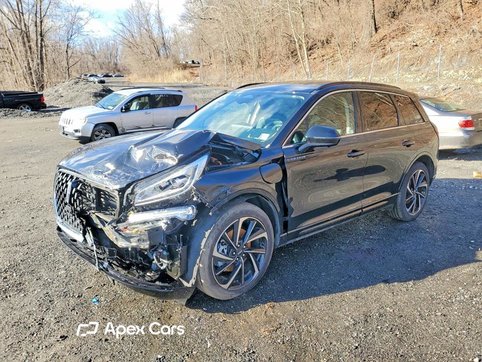 2025 Lincoln Corsair - Image 1 of 5