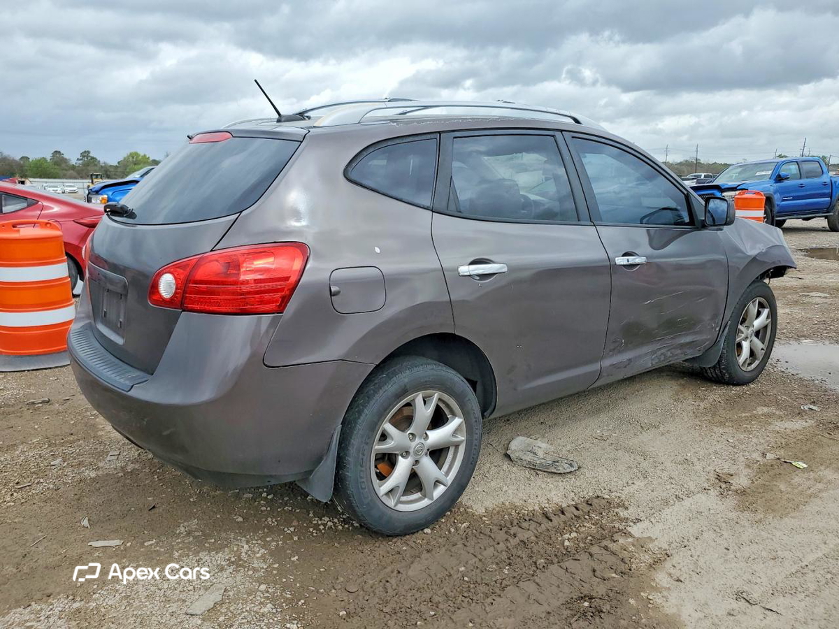 Nissan Rogue 2010