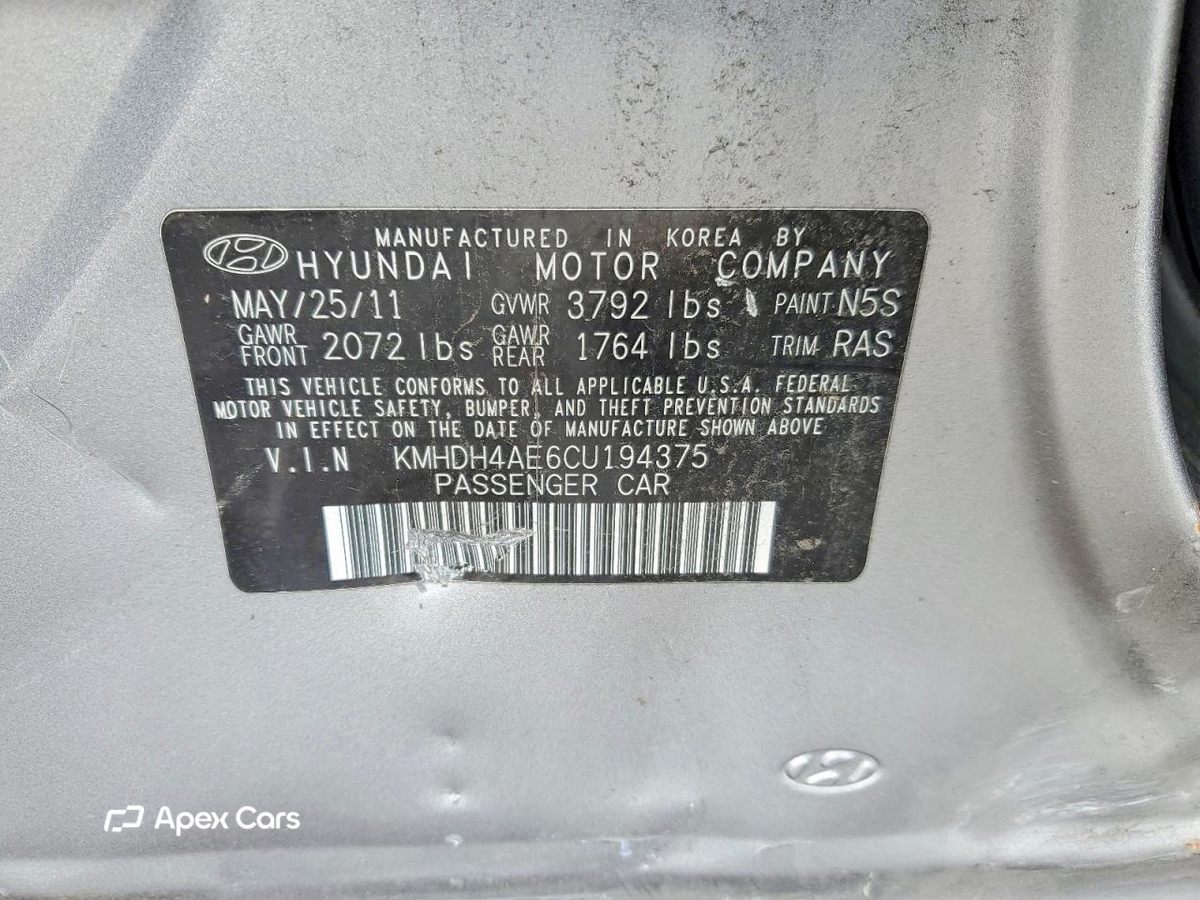 Hyundai Elantra 2012