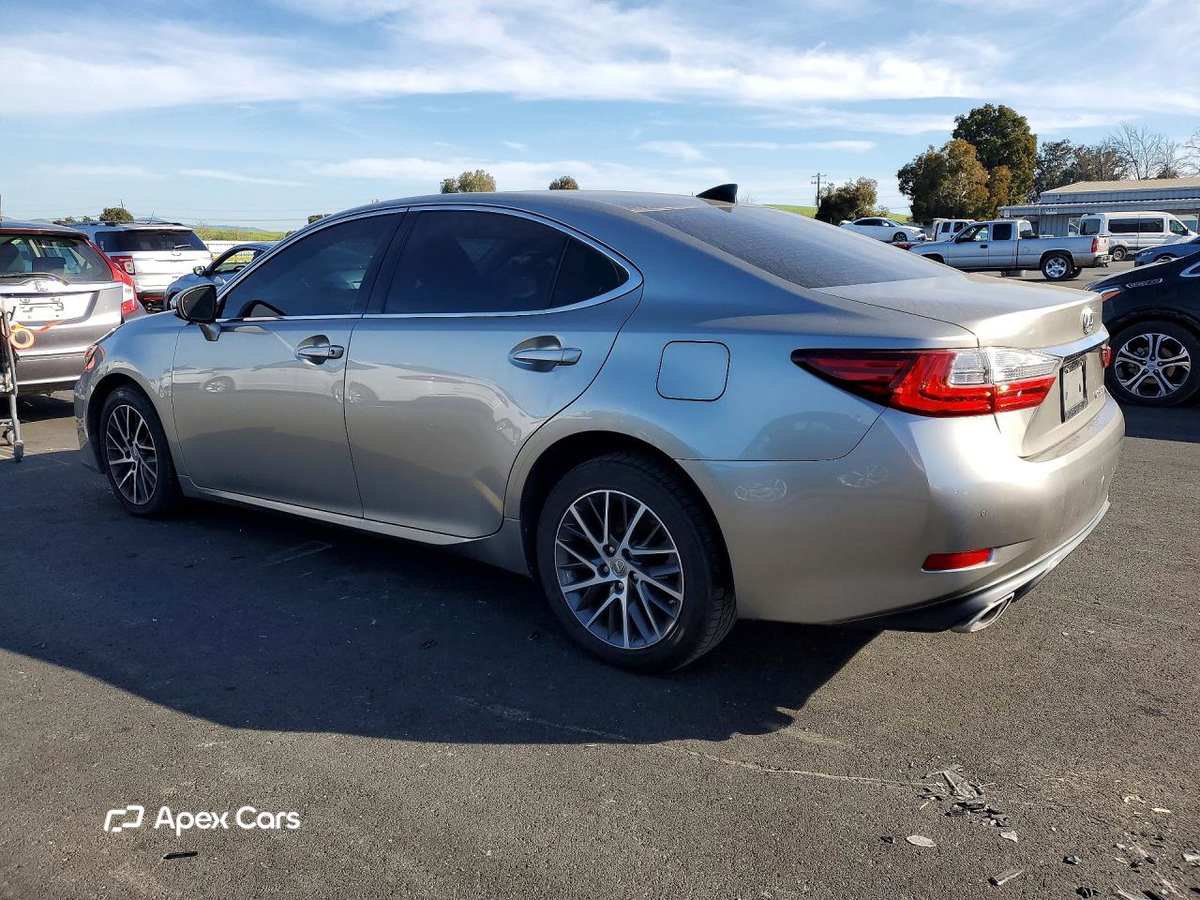 Lexus ES 2017