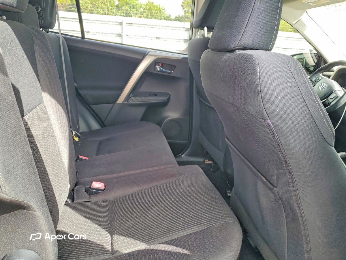 Toyota RAV 4 2015
