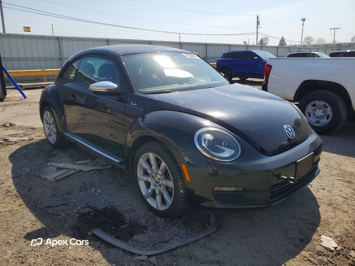 Volkswagen Beetle 2013