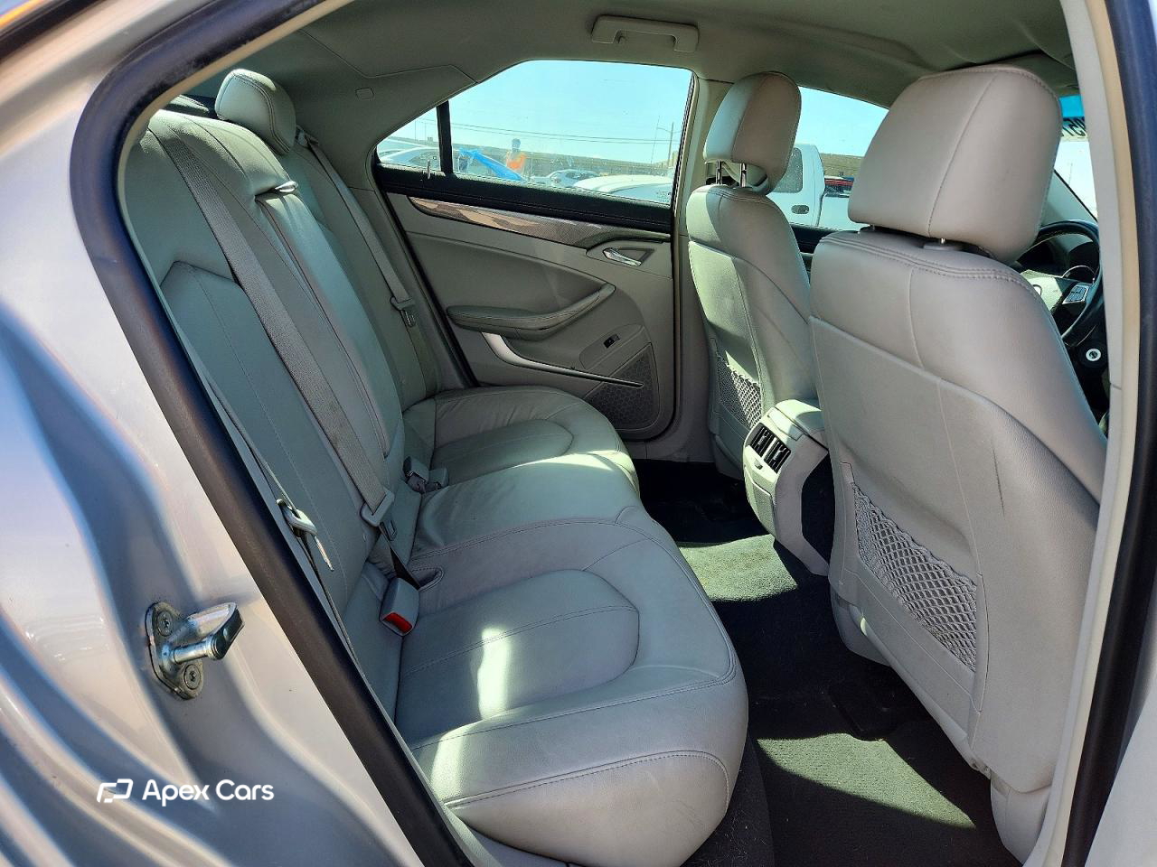 Cadillac CTS 2011