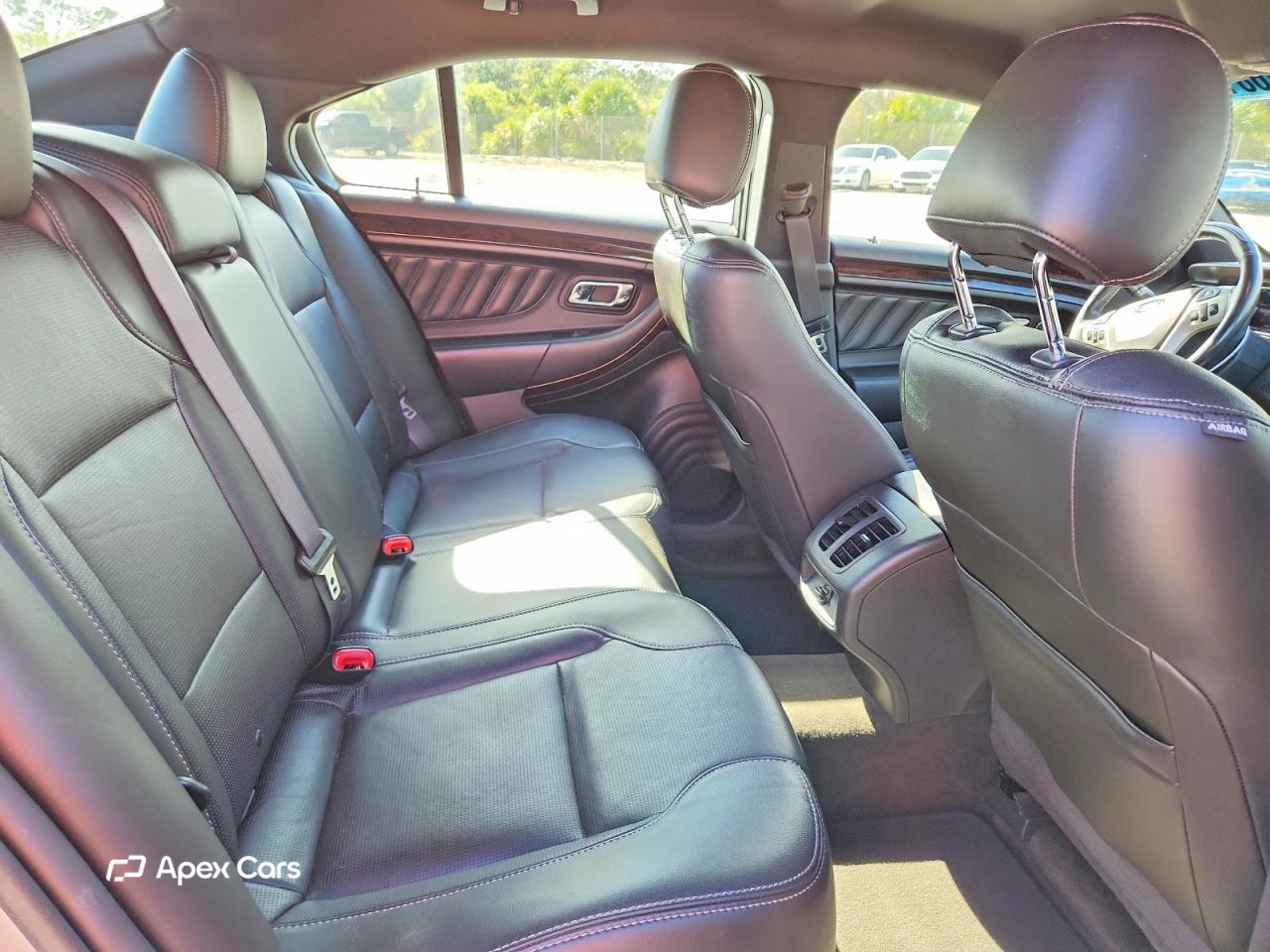 Ford Taurus 2015