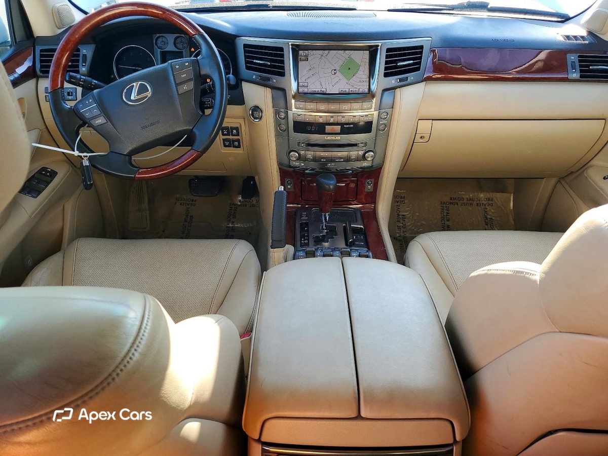 Lexus LX 2011