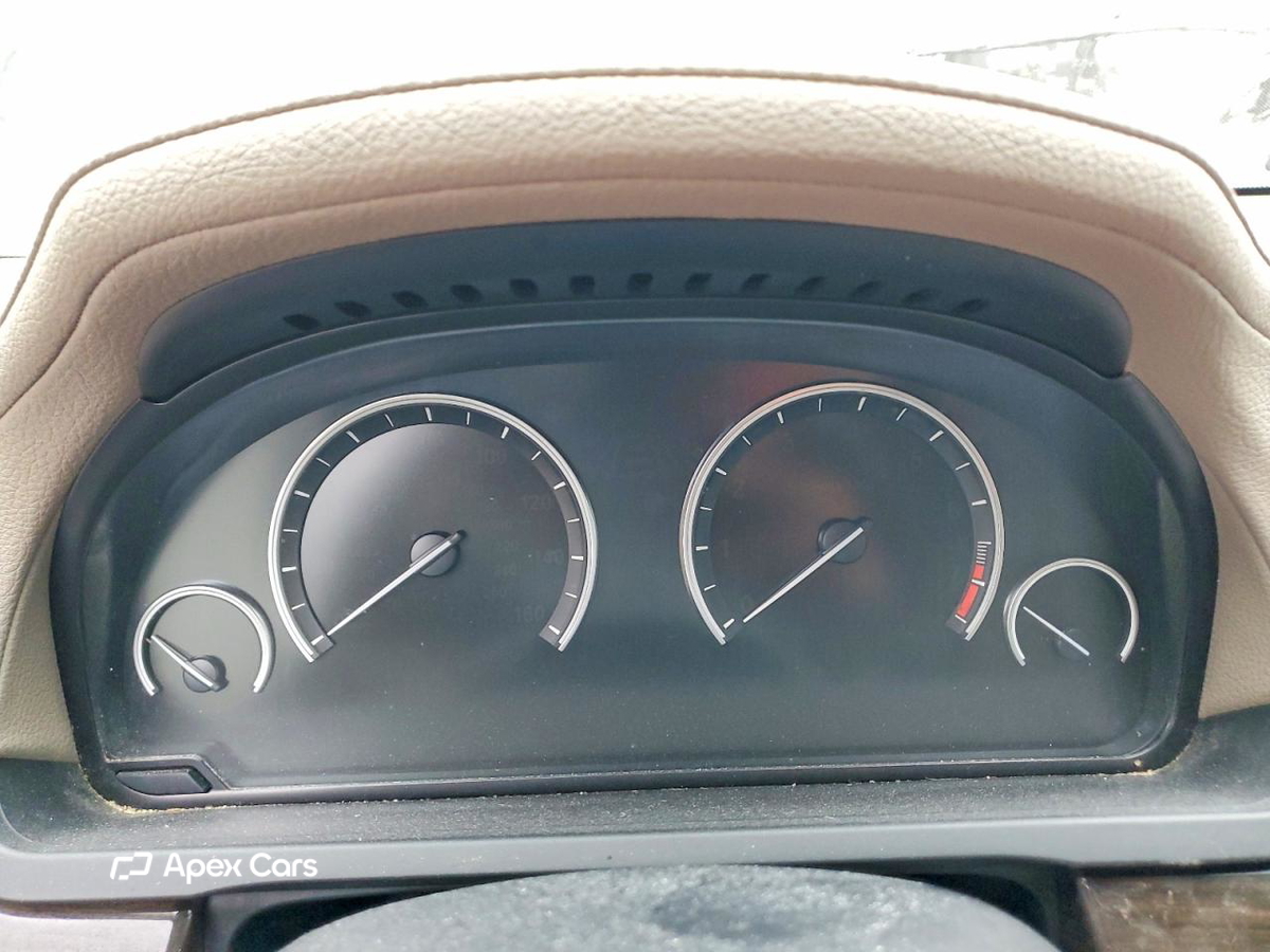 BMW Series 7 2010