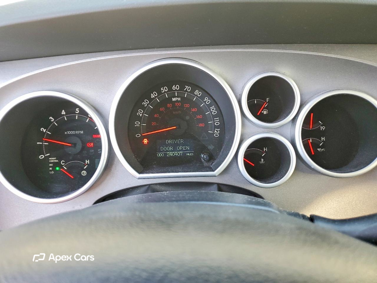 Toyota Sequoia 2010