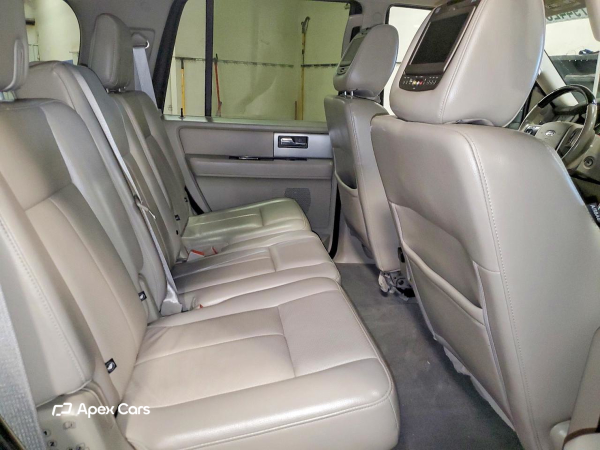 Ford Expedition 2011