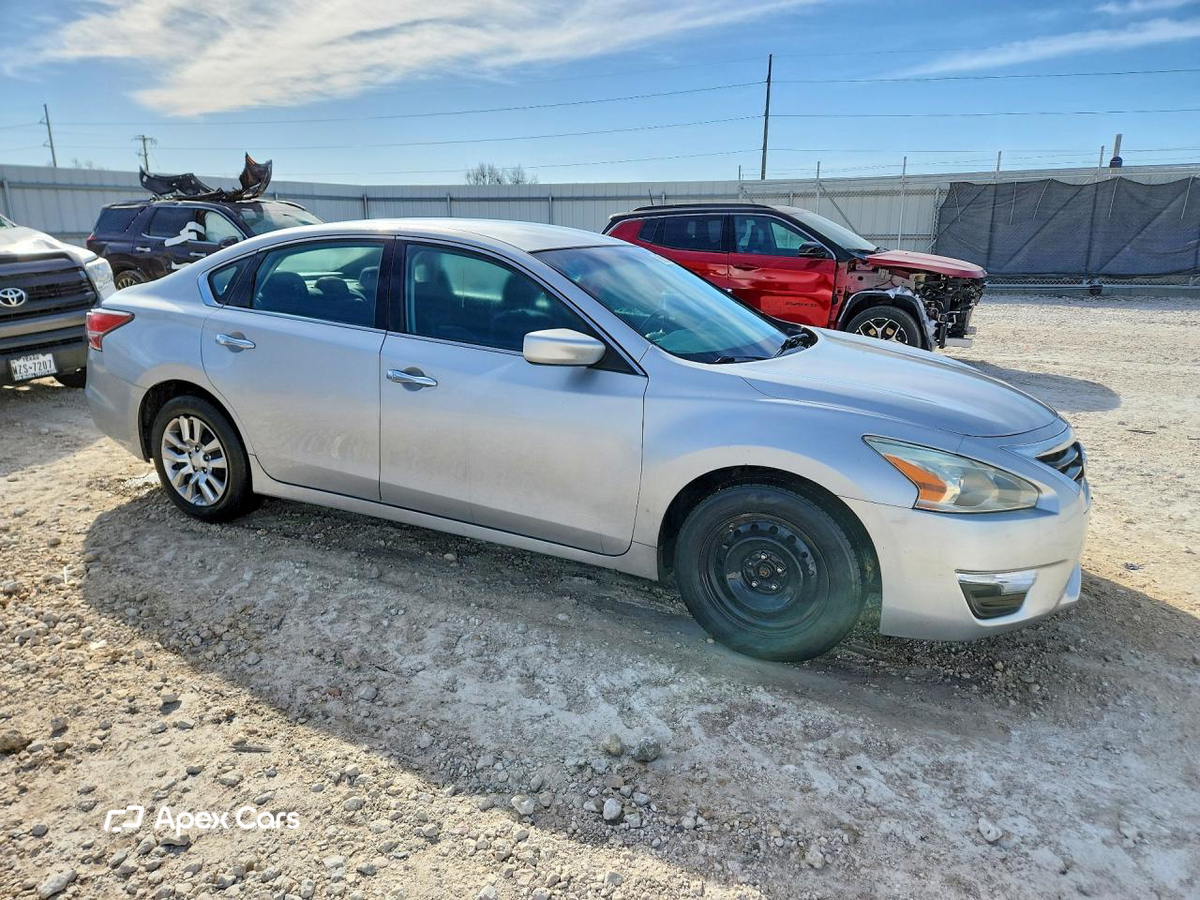 Nissan Altima 2015