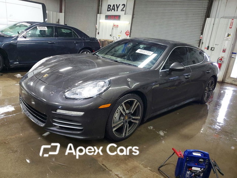 Porsche Panamera 2015 - Image 1 of 13