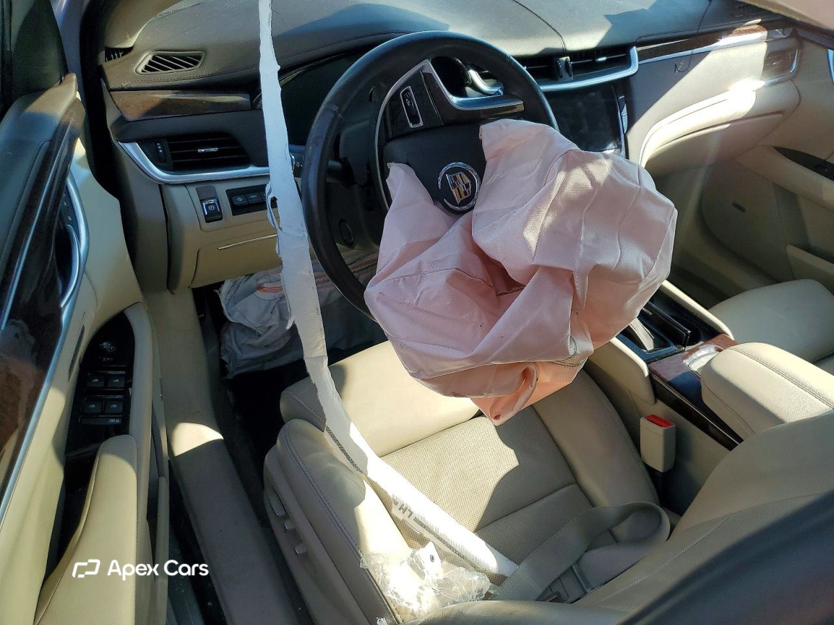 Cadillac XTS 2013