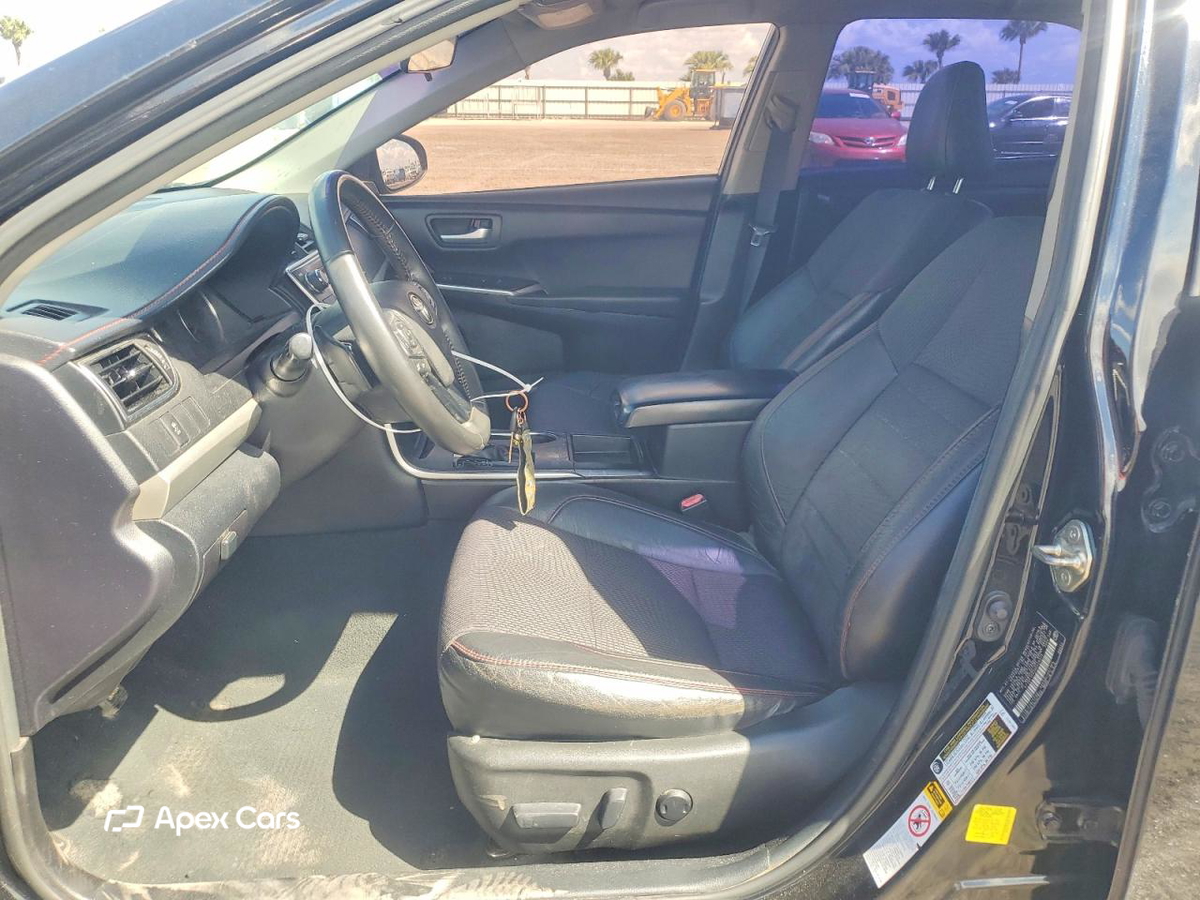 Toyota Camry 2017