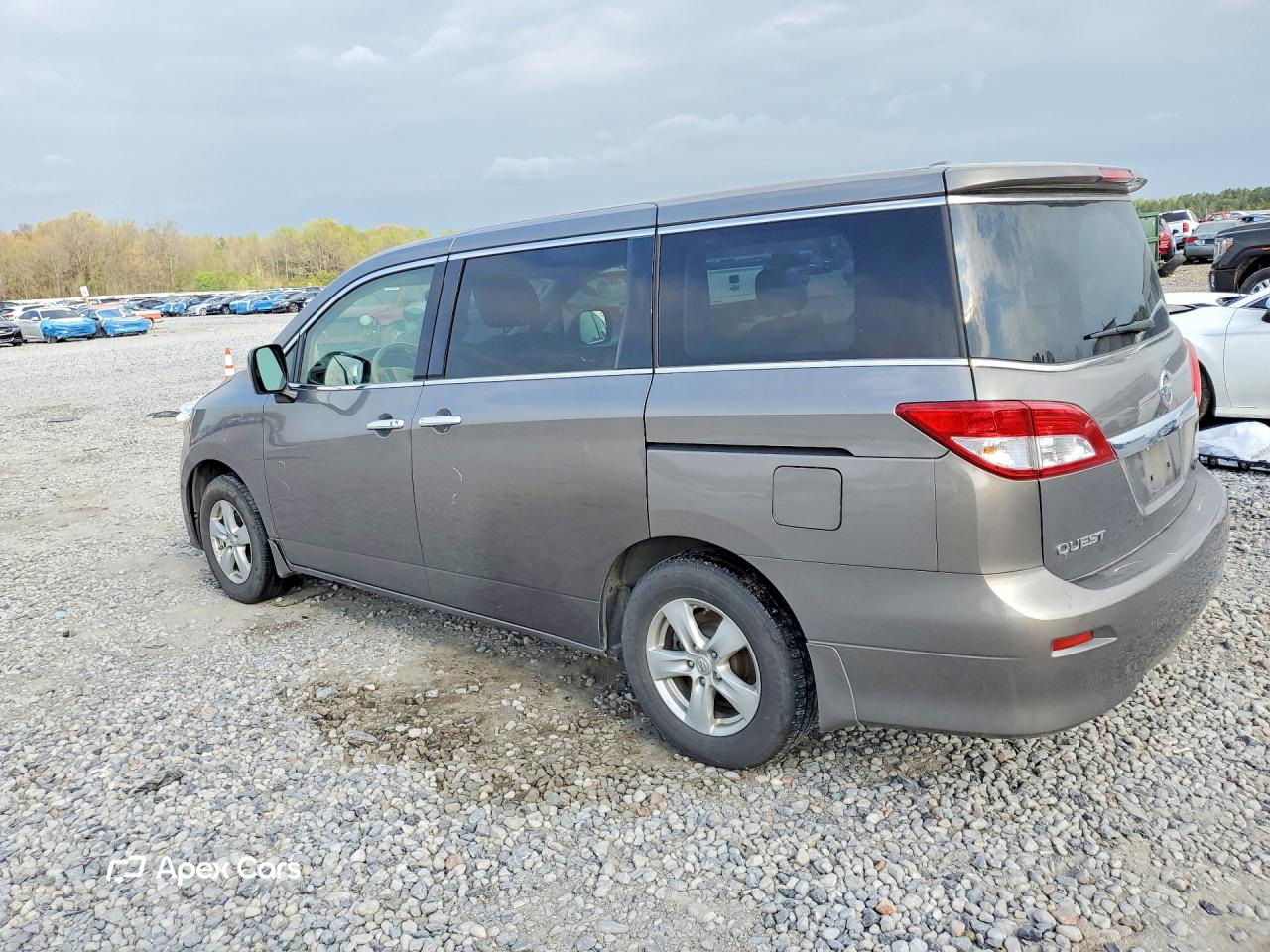 Nissan Quest 2015