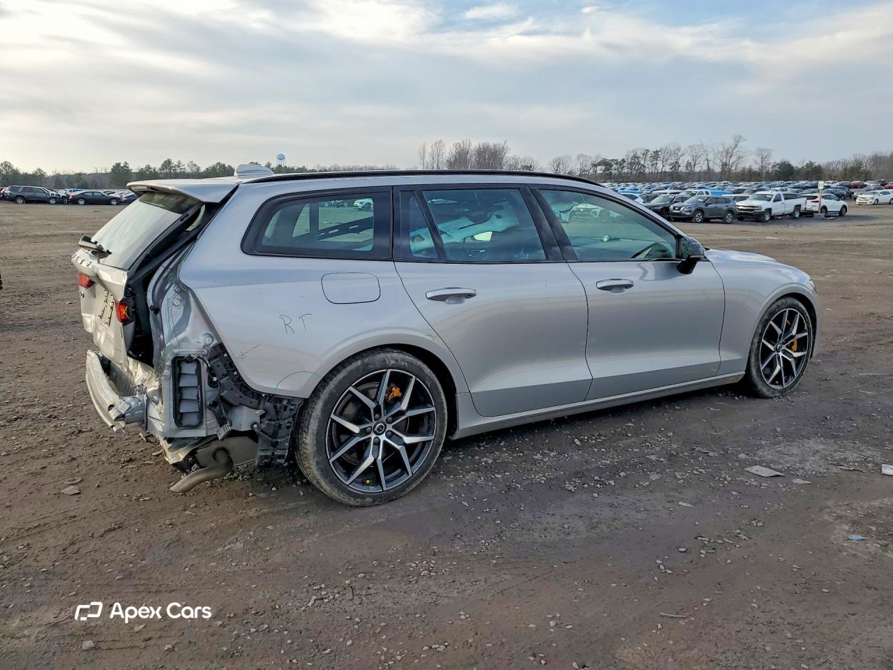 Volvo V60 2024