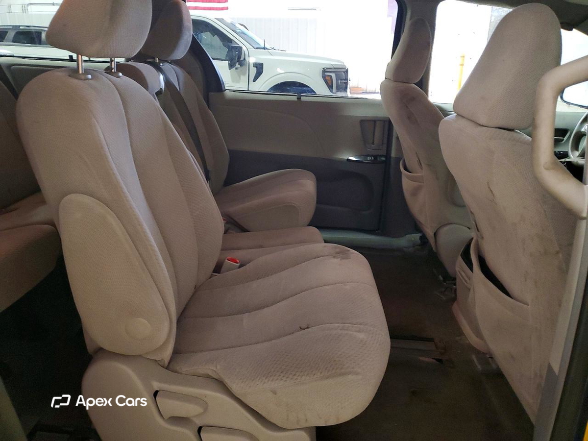 Toyota Sienna 2014