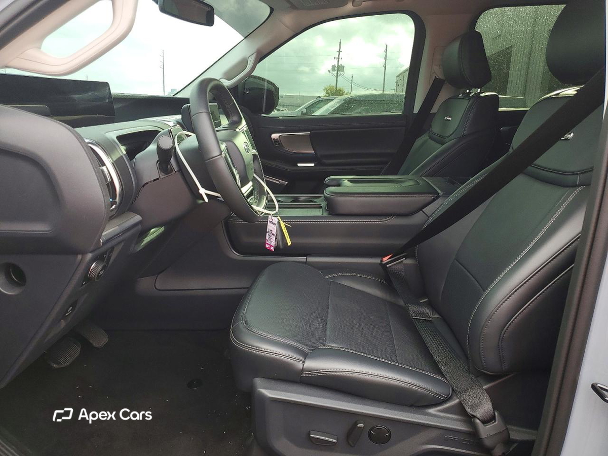 Ford Expedition 2025