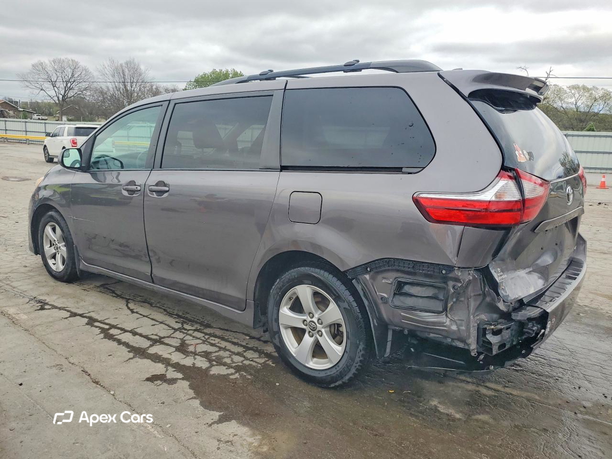 Toyota Sienna 2018