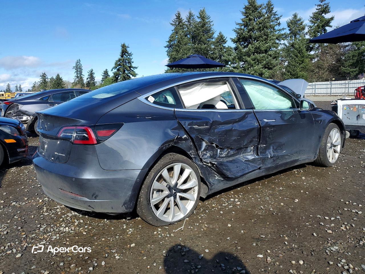 Tesla Model 3 2018