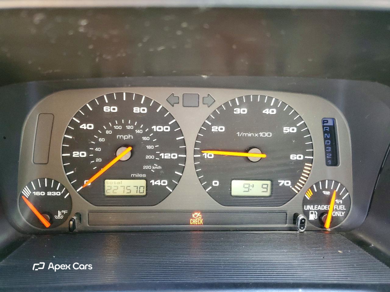Volkswagen  2000