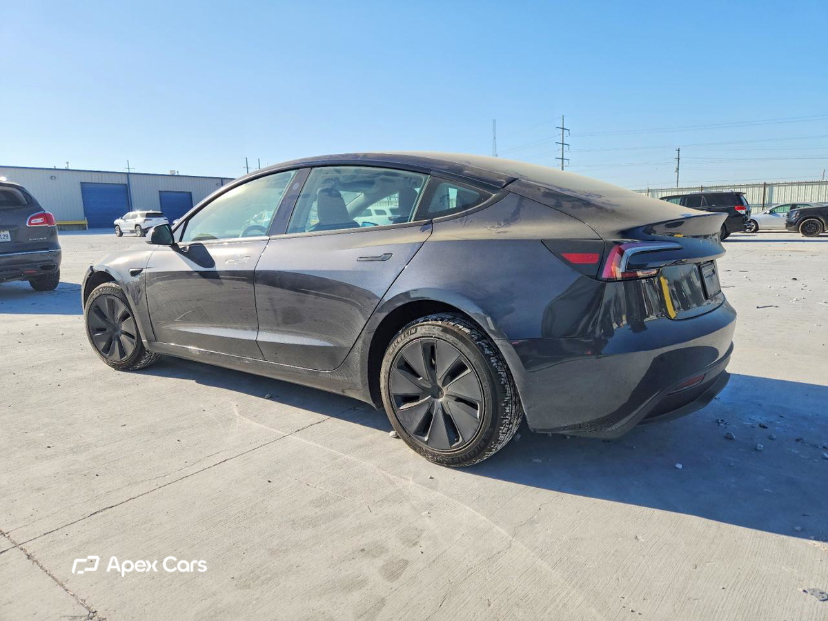 Tesla Model 3 2025