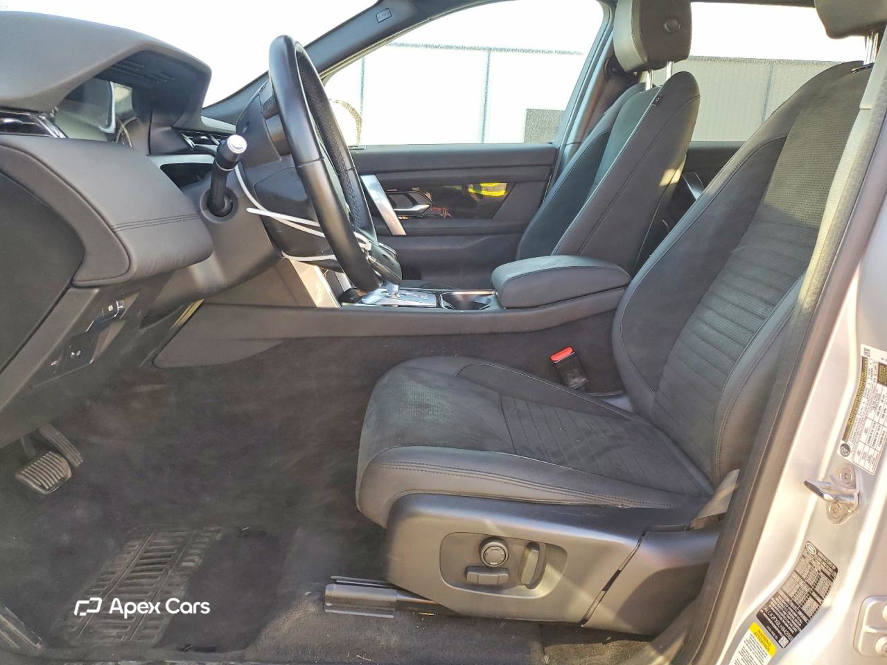 Land Rover Discovery 2020
