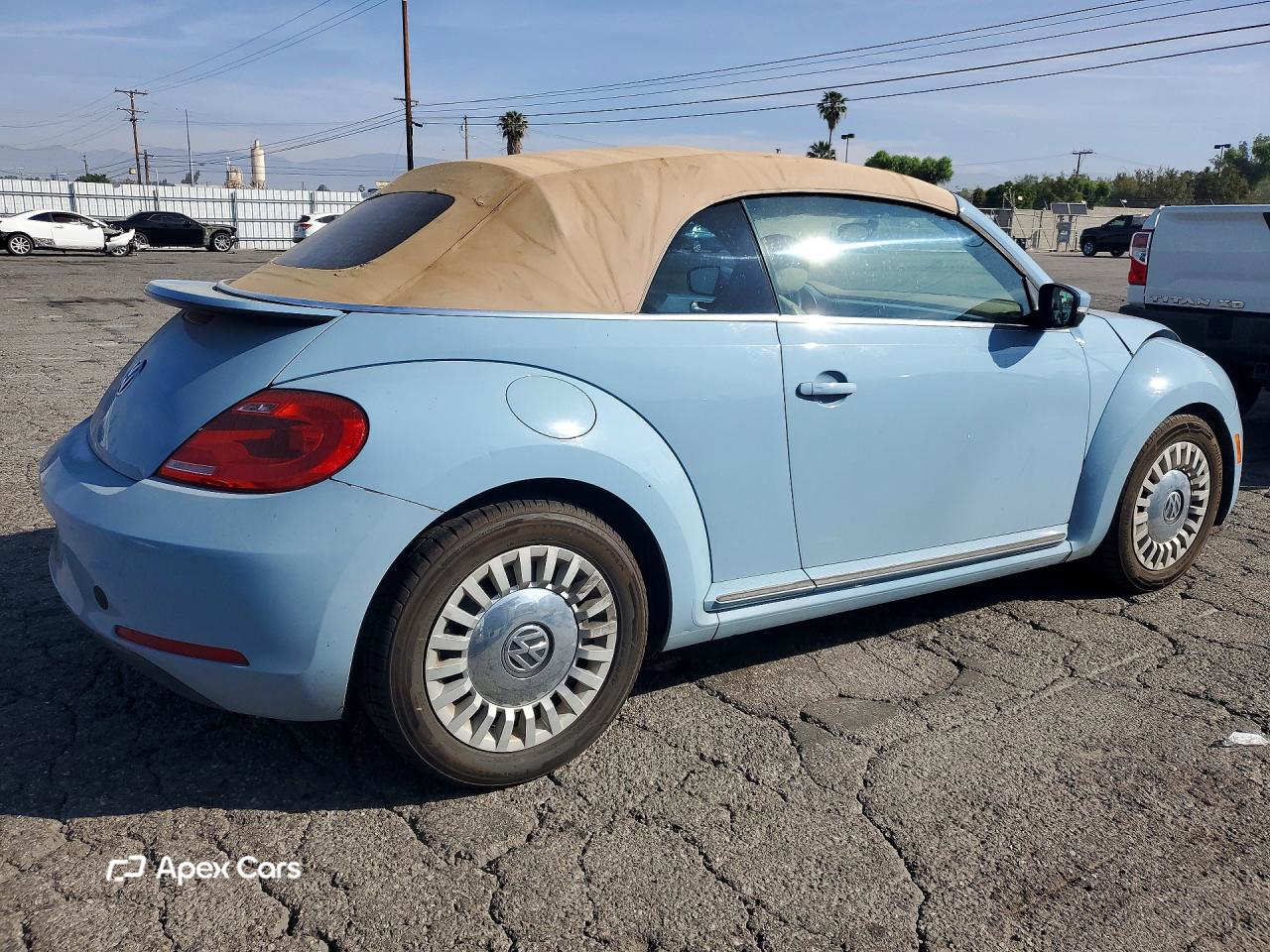 Volkswagen Beetle 2015